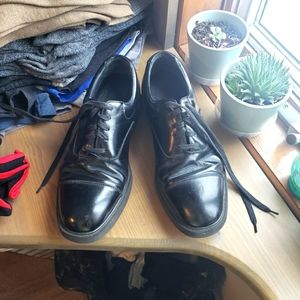 9M men's Stafford Black Dress Shoes